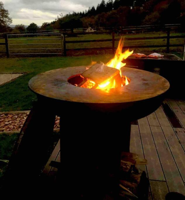 Cottage Cocooning Romantique Avec Jaccuzzi Prive Ancinnes Esterno foto